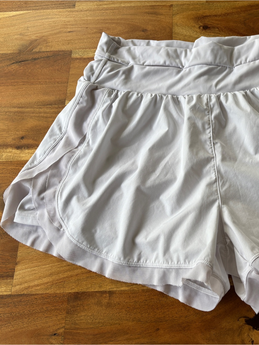 Halara Flowy Athletic Shorts White - Size Large